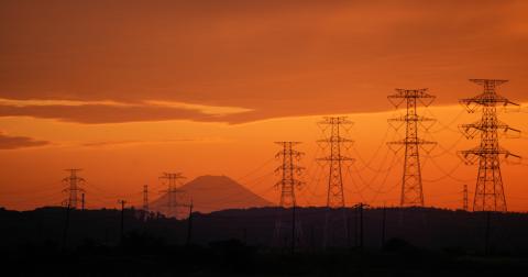 夕焼けと富士山 注目の空の写真 ウェザーニュース