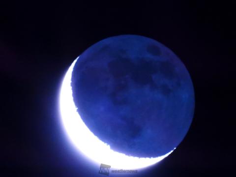 夜空を照らす月「地球照」 注目の空の写真 ウェザーニュース 夜空を照らす月「地球照」 注目の空の写真 ウェザーニュース