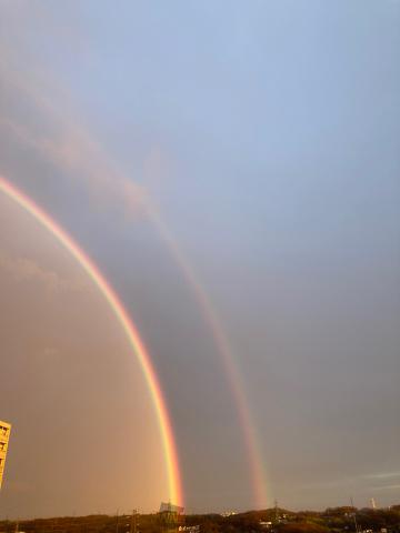 雨上がりの空に虹 注目の空の写真 ウェザーニュース