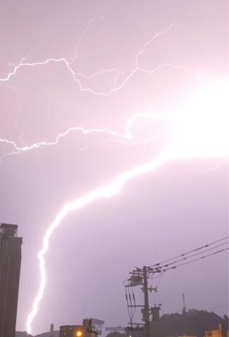 各地でゲリラ雷雨 注目の空の写真 ウェザーニュース