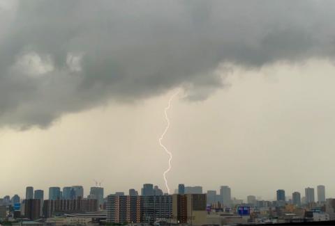近畿で激しい雷雨 注目の空の写真 ウェザーニュース