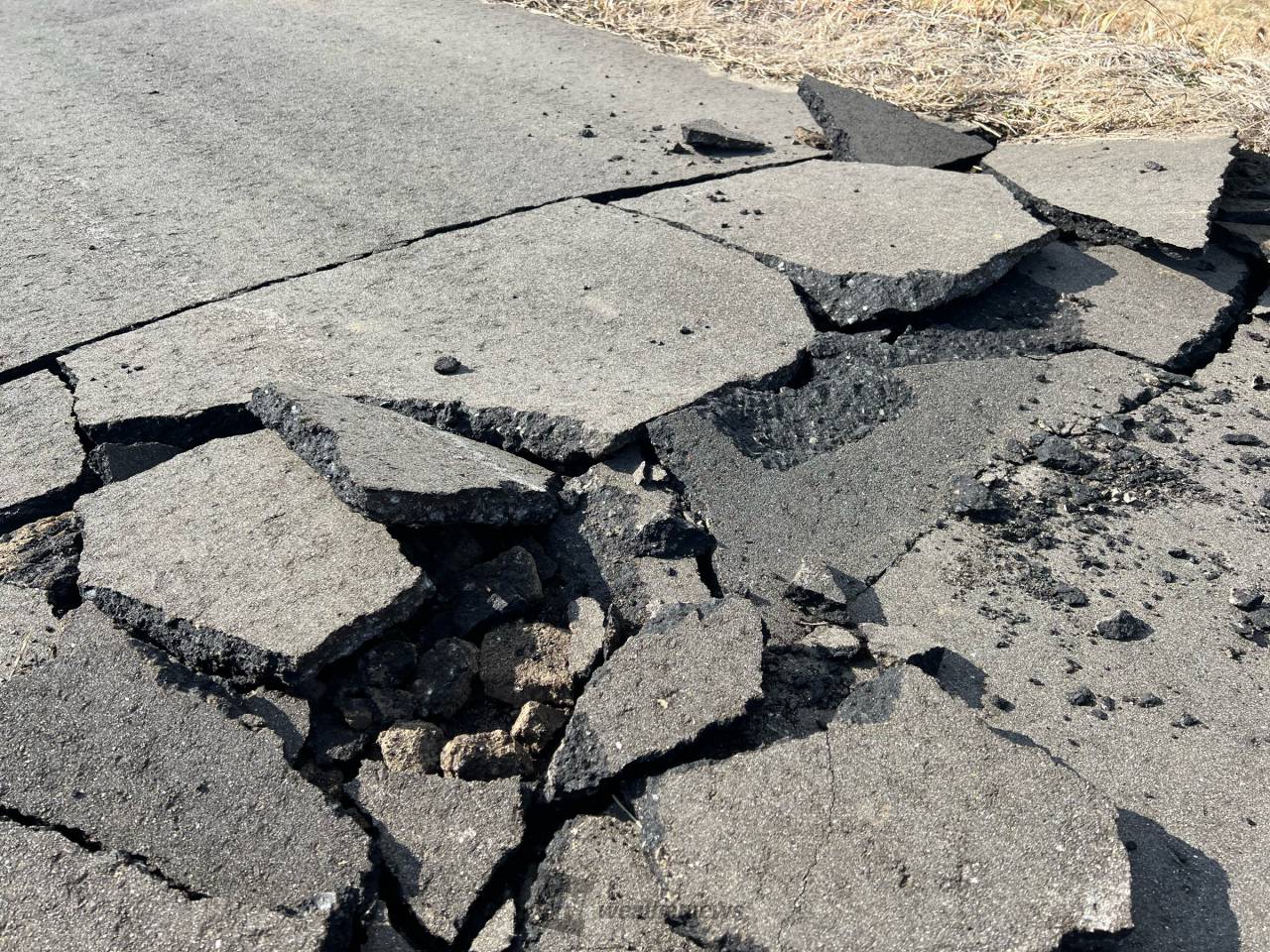 16日(水)東北で震度6の地震 地震による被害リポート 注目の空の写真
