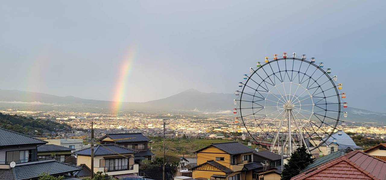 夕暮れ時に虹が出現 注目の空の写真 ウェザーニュース