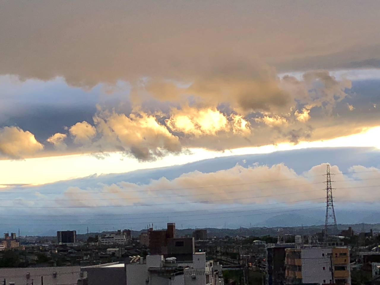 雨上がり、幻想的な空 注目の空の写真 ウェザーニュース