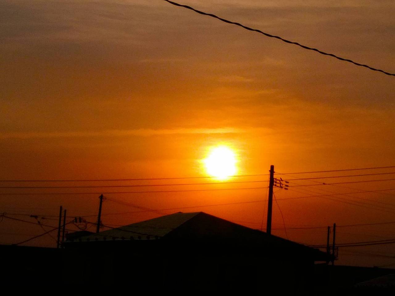 夕陽 20日(金)の夕焼け 注目の空の写真 ウェザーニュース