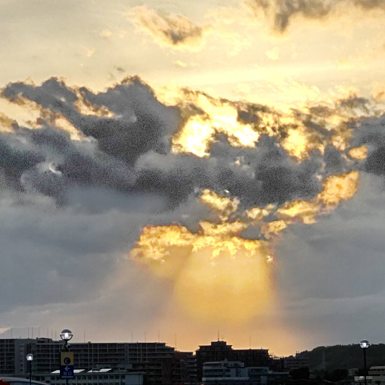 天使の梯子 注目の空の写真 ウェザーニュース