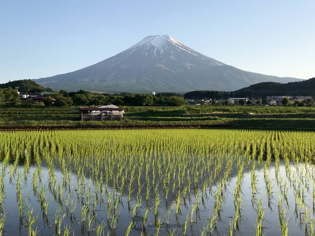水鏡に映る山々 注目の空の写真 ウェザーニュース
