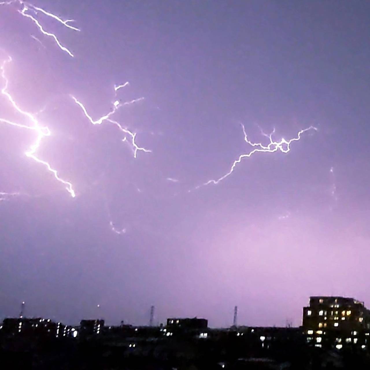 関東で落雷多発 停電も発生 注目の空の写真 ウェザーニュース