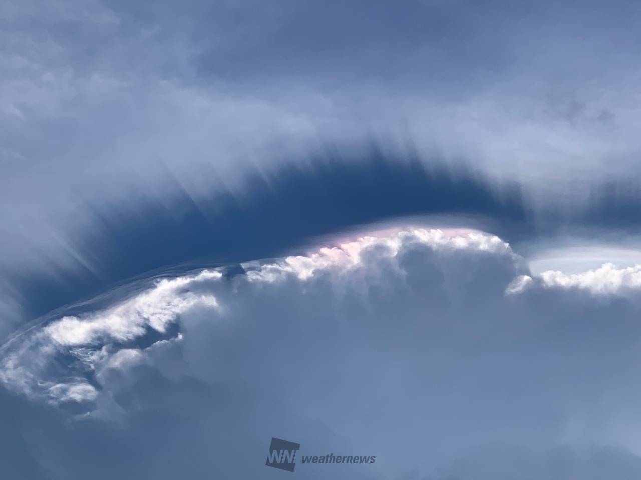 水彩画「雲行きの怪しい」 水彩画「雲行きの怪しい」 sddefault.jpg