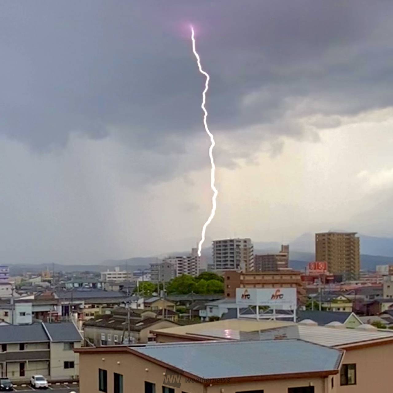広範囲で急な雷雨に要注意 注目の空の写真 ウェザーニュース
