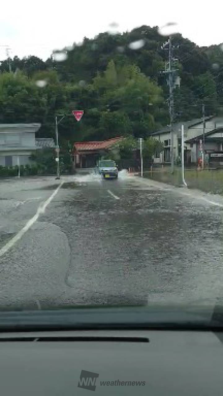 台風15号や前線の影響で雨 強雨に警戒 注目の空の写真 ウェザーニュース