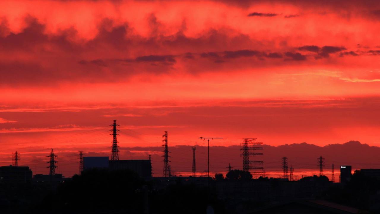 赤く染まる朝空 注目の空の写真 ウェザーニュース