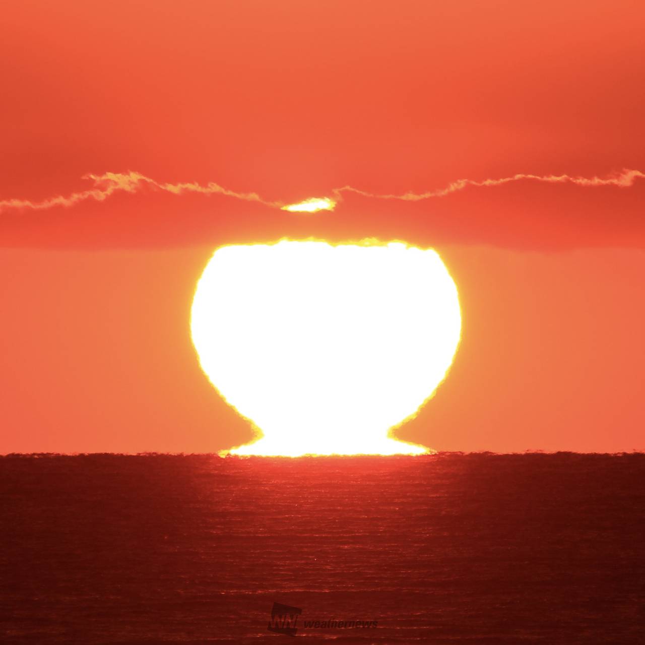 だるま夕日が現る 注目の空の写真 ウェザーニュース
