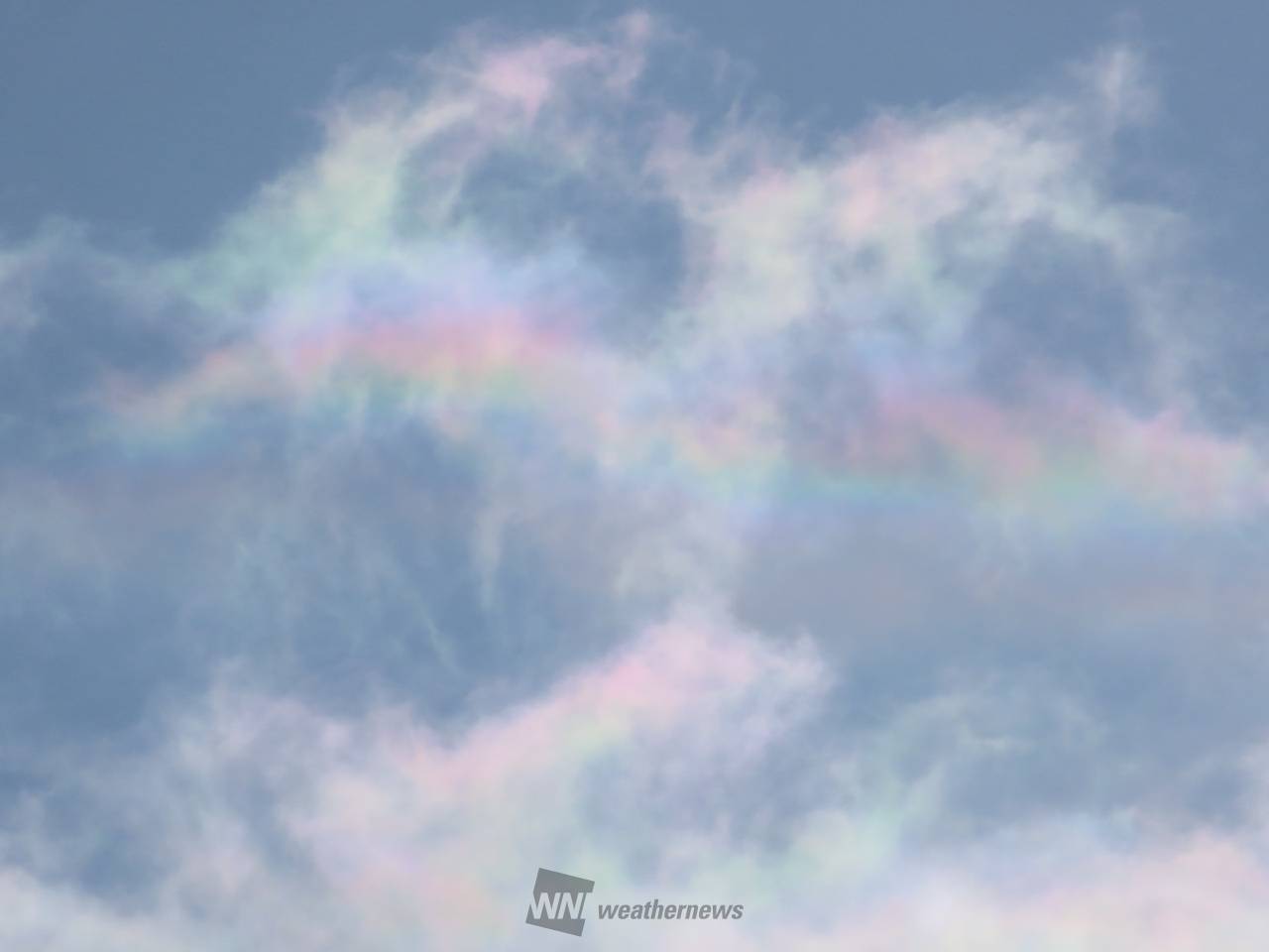 虹色の雲「彩雲」 注目の空の写真 ウェザーニュース