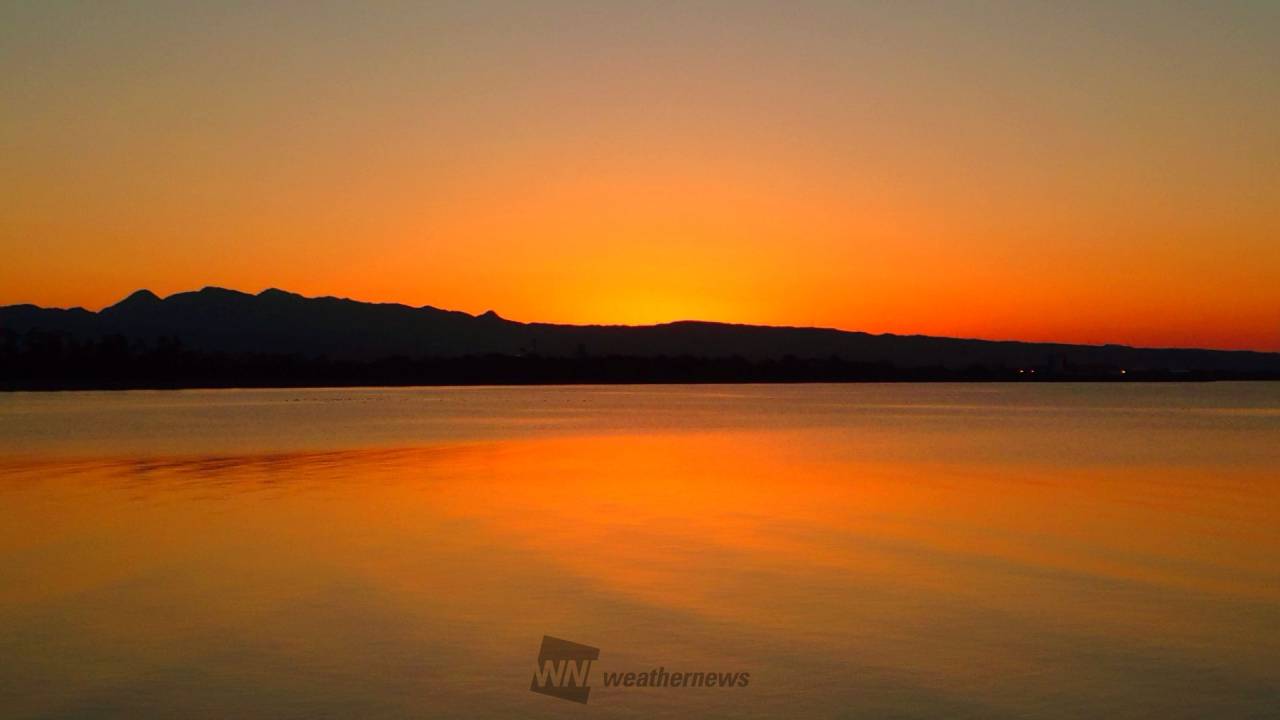 オレンジに染まる夕空 注目の空の写真 ウェザーニュース
