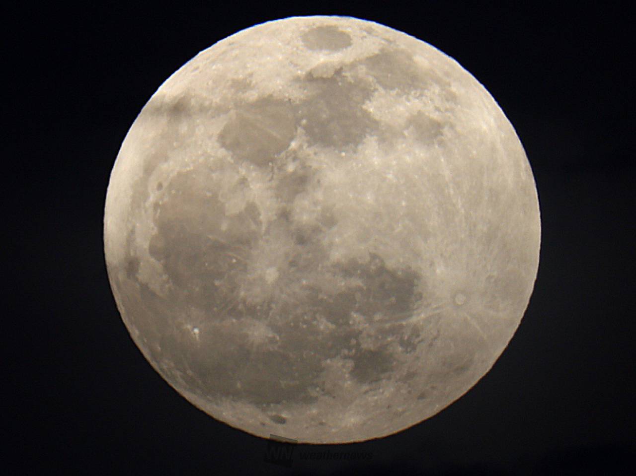 5月の満月「フラワームーン」 注目の空の写真 ウェザーニュース