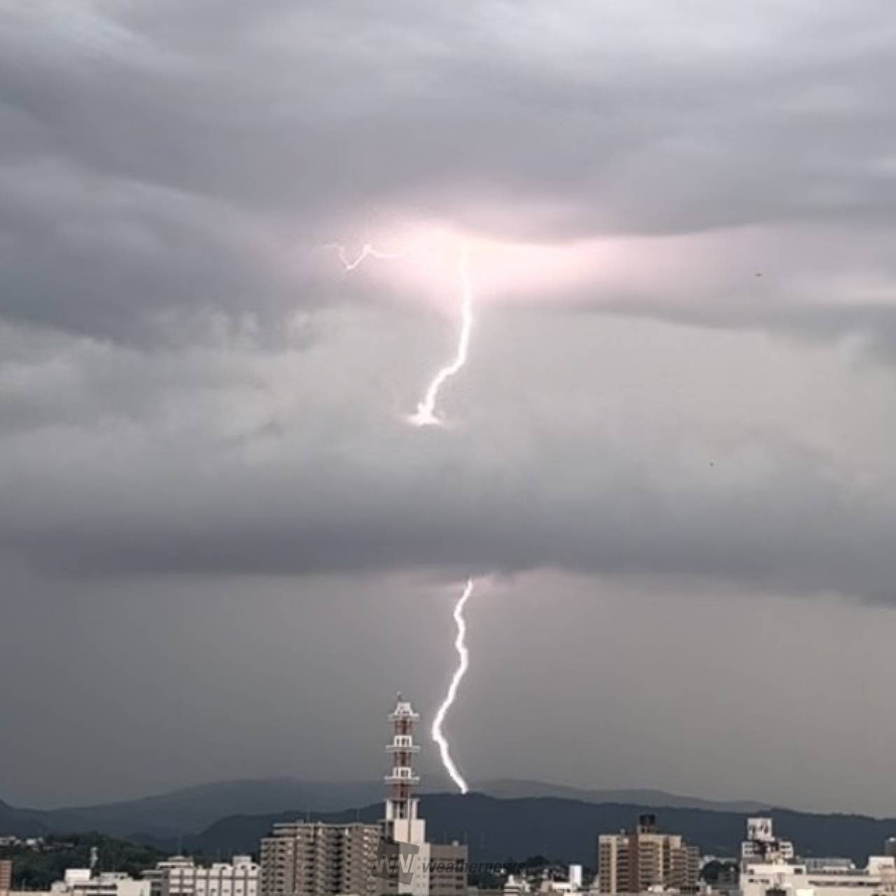 ゲリラ雷雨が発生 注目の空の写真 ウェザーニュース