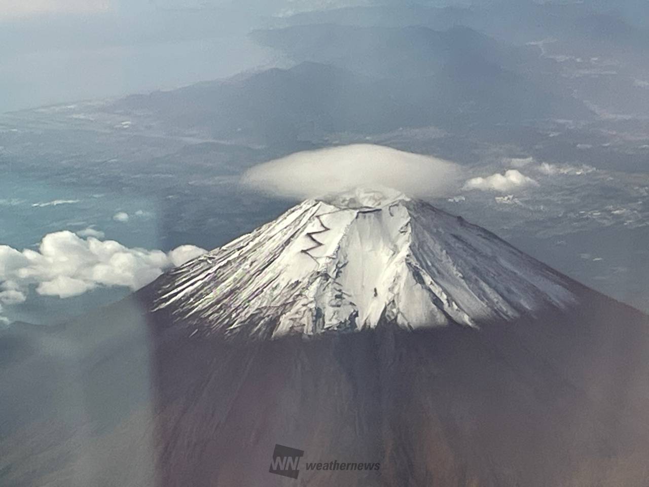 富士山に笠雲 注目の空の写真 ウェザーニュース