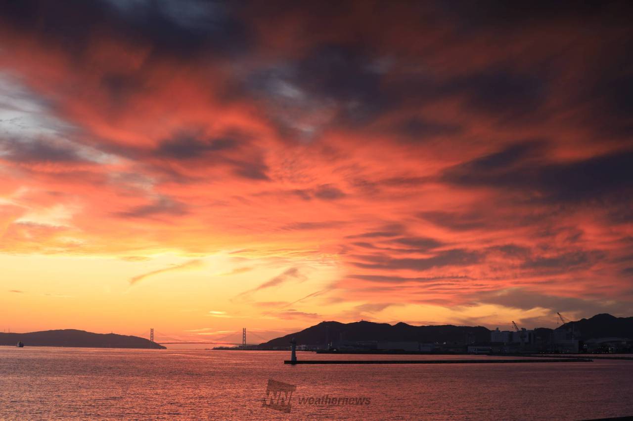 日曜日を締めくくる夕焼け 注目の空の写真 ウェザーニュース