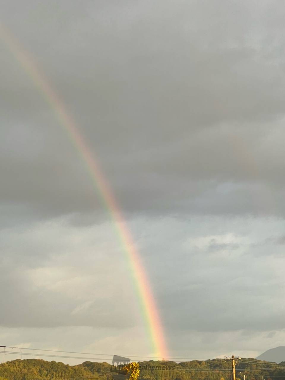 空に虹が🌈 注目の空の写真 ウェザーニュース