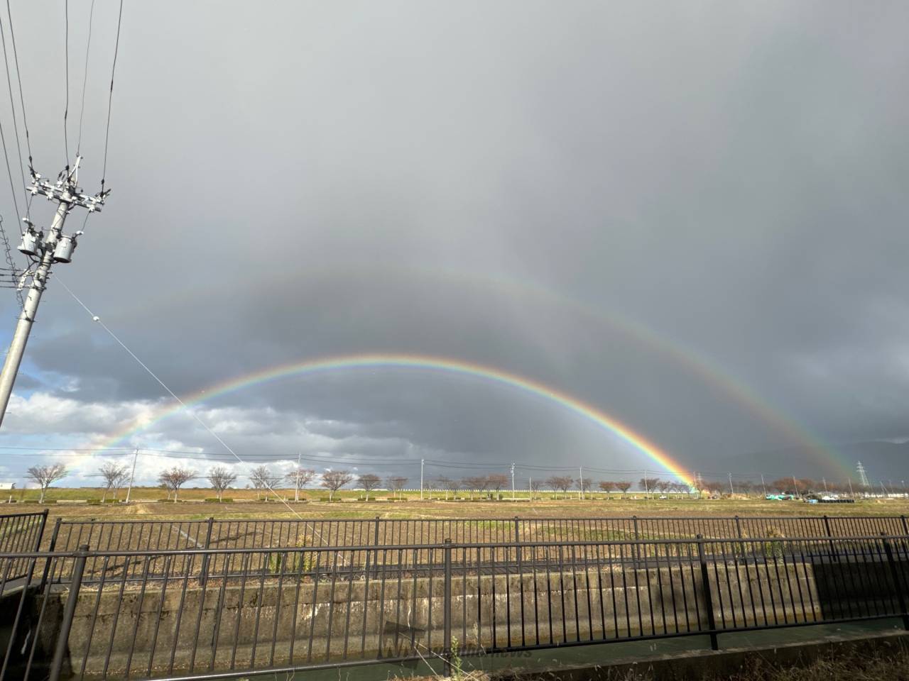 ダブルレインボー出現 注目の空の写真 ウェザーニュース