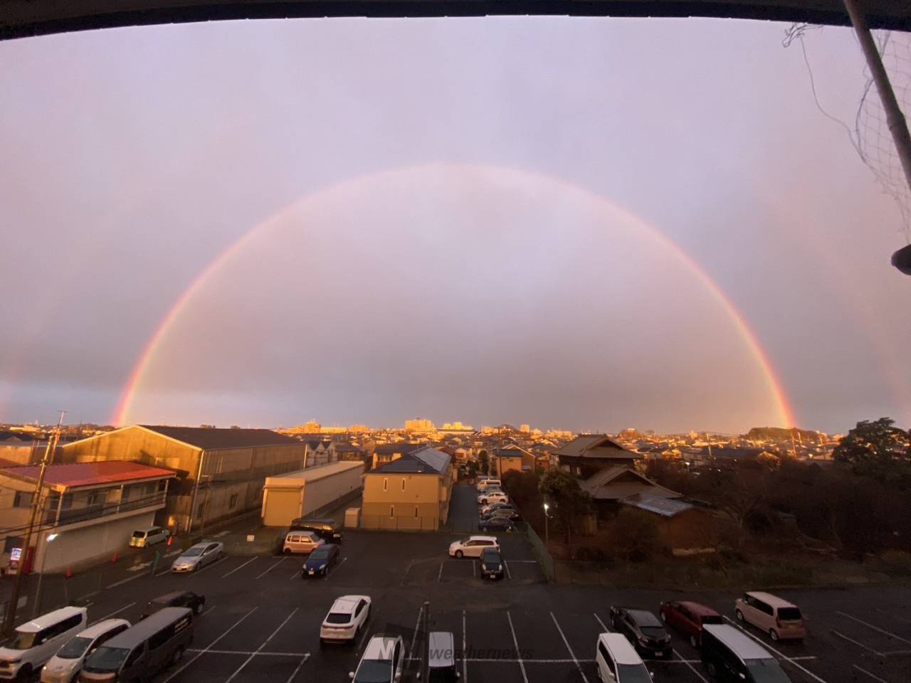 虹 関東 夏至の夕空に二重の虹 注目の空の写真 ウェザーニュース