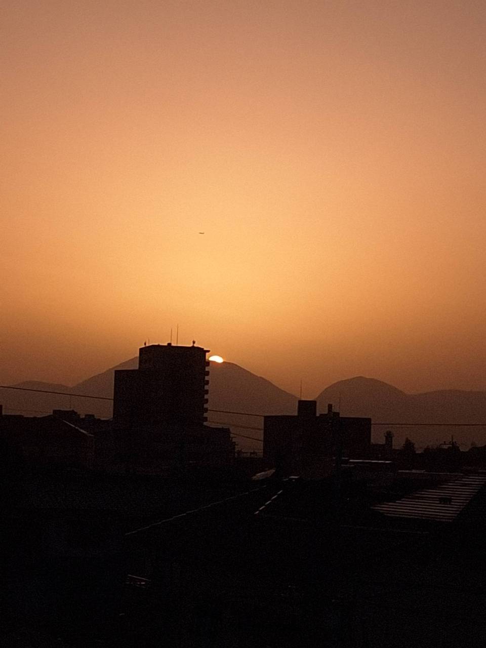 ぼんやり夕焼け空 注目の空の写真 ウェザーニュース