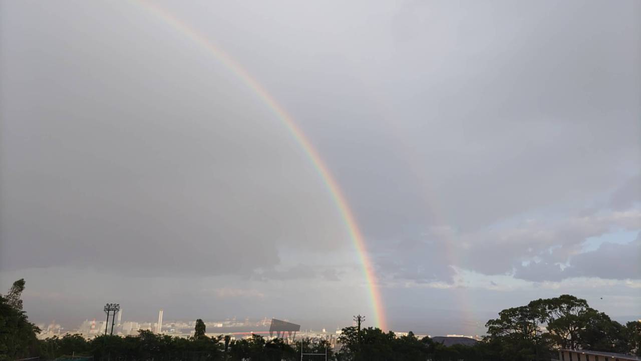 濃いダブルレインボー 注目の空の写真 ウェザーニュース