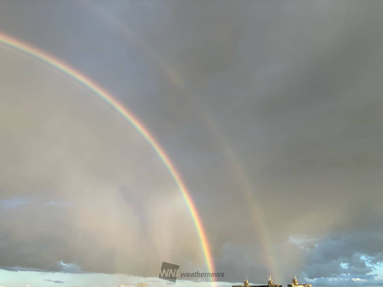 濃いダブルレインボー 注目の空の写真 ウェザーニュース