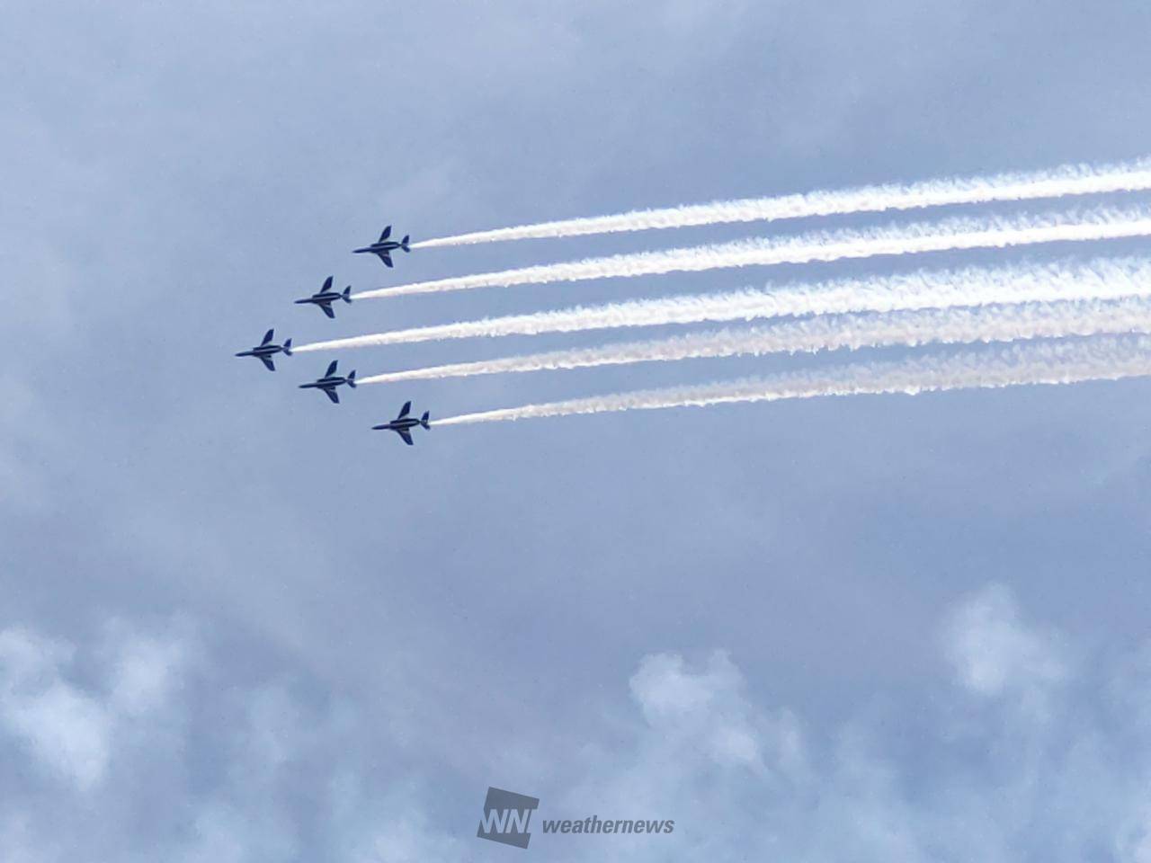 ブルーインパルス×ハロ 注目の空の写真 ウェザーニュース