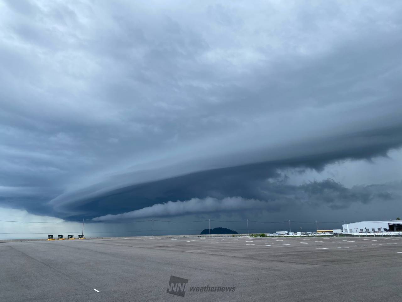 急な激しい雨にご用心 注目の空の写真 ウェザーニュース