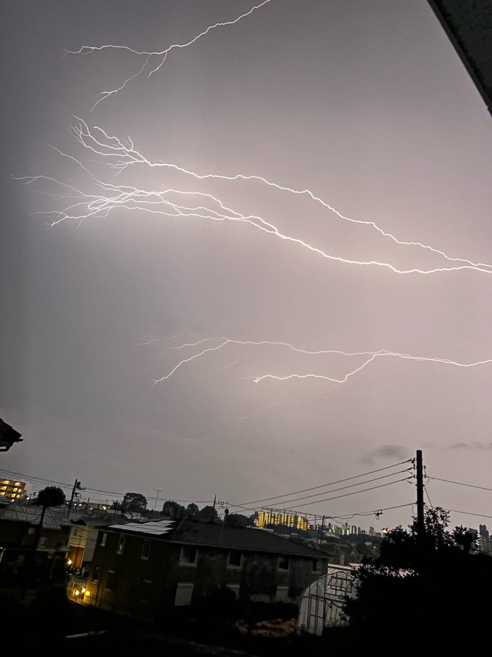 雷雨ページ ゲリラ雷雨が発生 注目の空の写真 ウェザーニュース