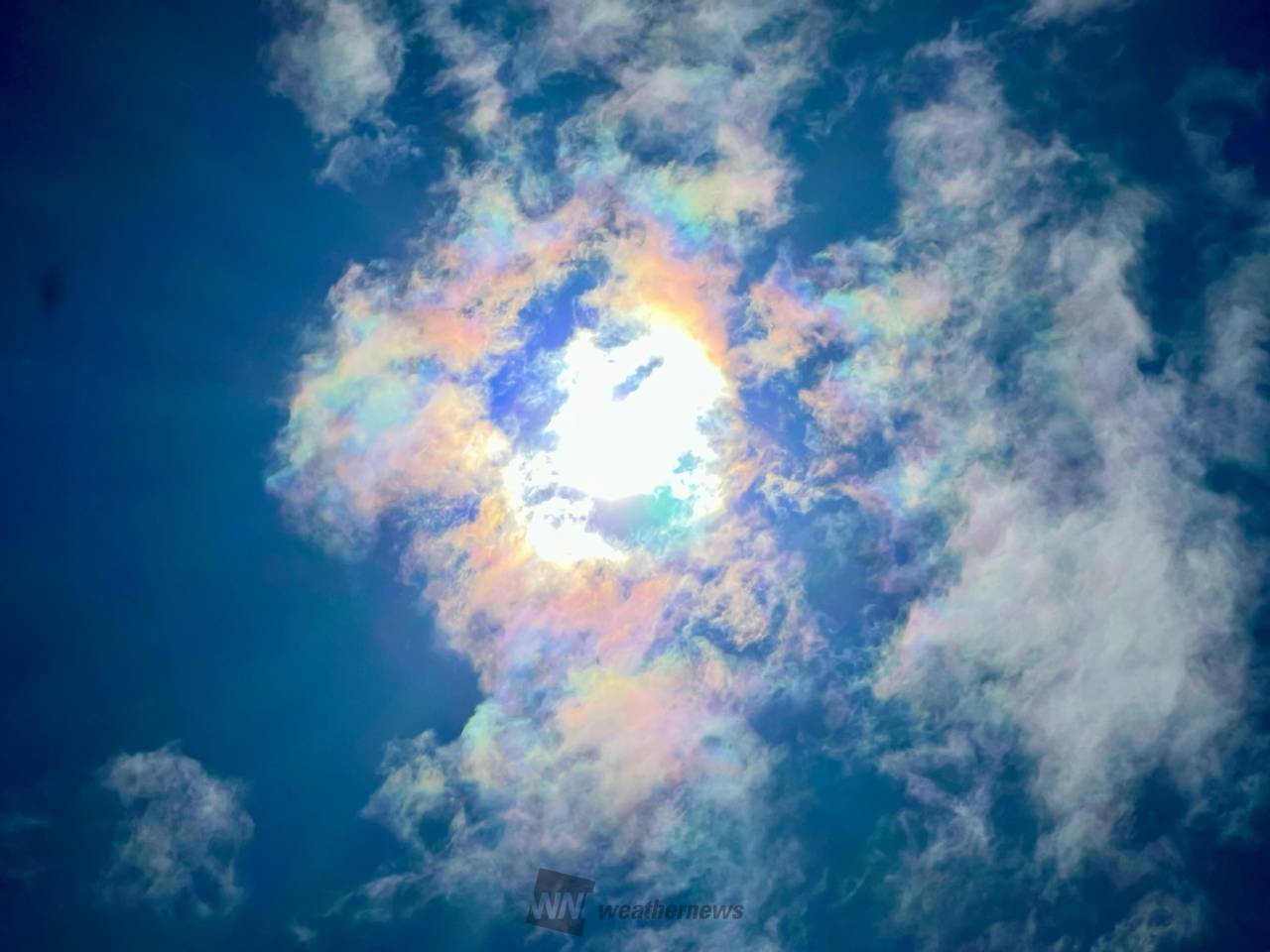 虹色の雲 注目の空の写真 ウェザーニュース