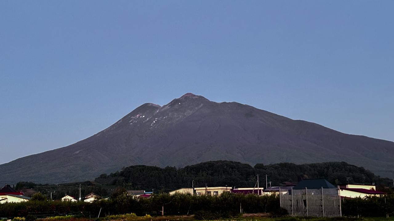 北日本の山々で初冠雪🌨️⛰️ 注目の空の写真 ウェザーニュース