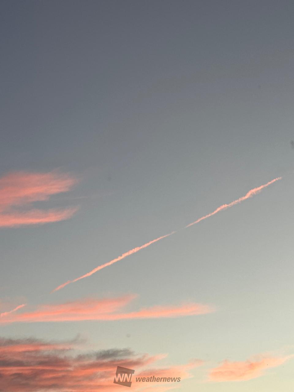 雲が染まる朝の空 注目の空の写真 ウェザーニュース