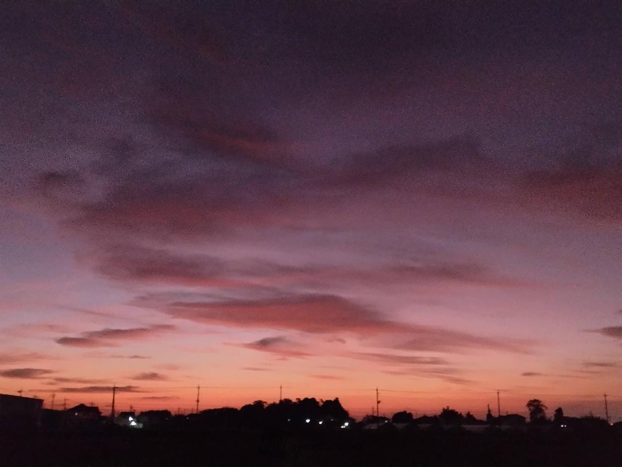 11月スタートの朝焼け 注目の空の写真 ウェザーニュース