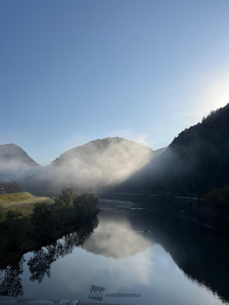 朝は霧が出ている所も 注目の空の写真 ウェザーニュース