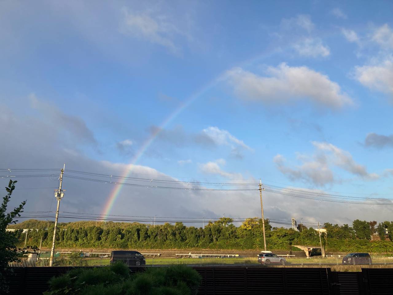 朝から虹🌈 注目の空の写真 ウェザーニュース