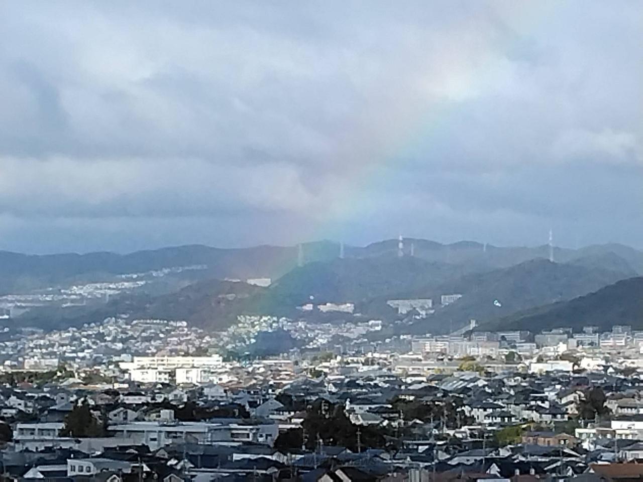 朝から虹🌈 注目の空の写真 ウェザーニュース