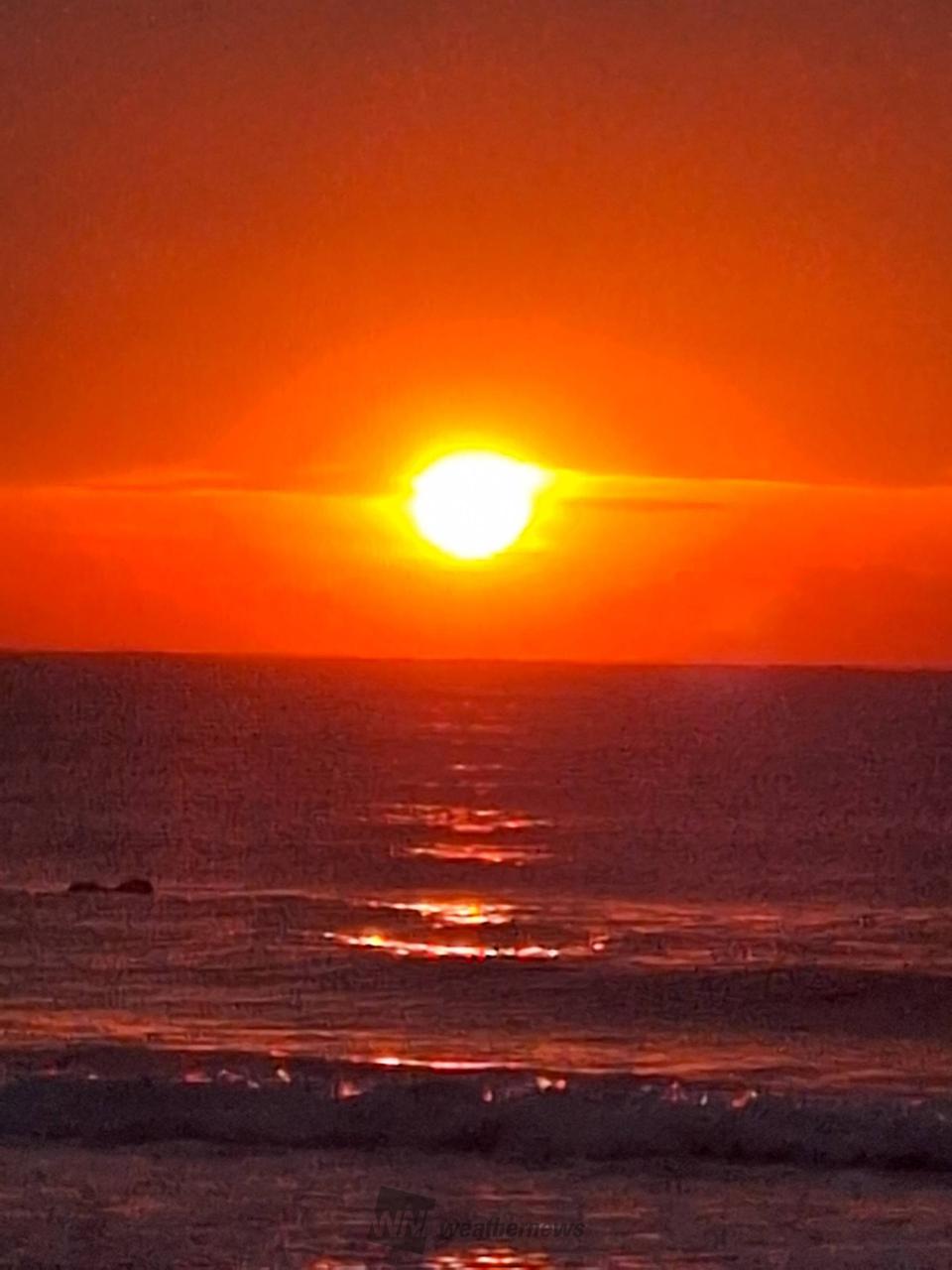 今年最後の日の出🌄 注目の空の写真 ウェザーニュース
