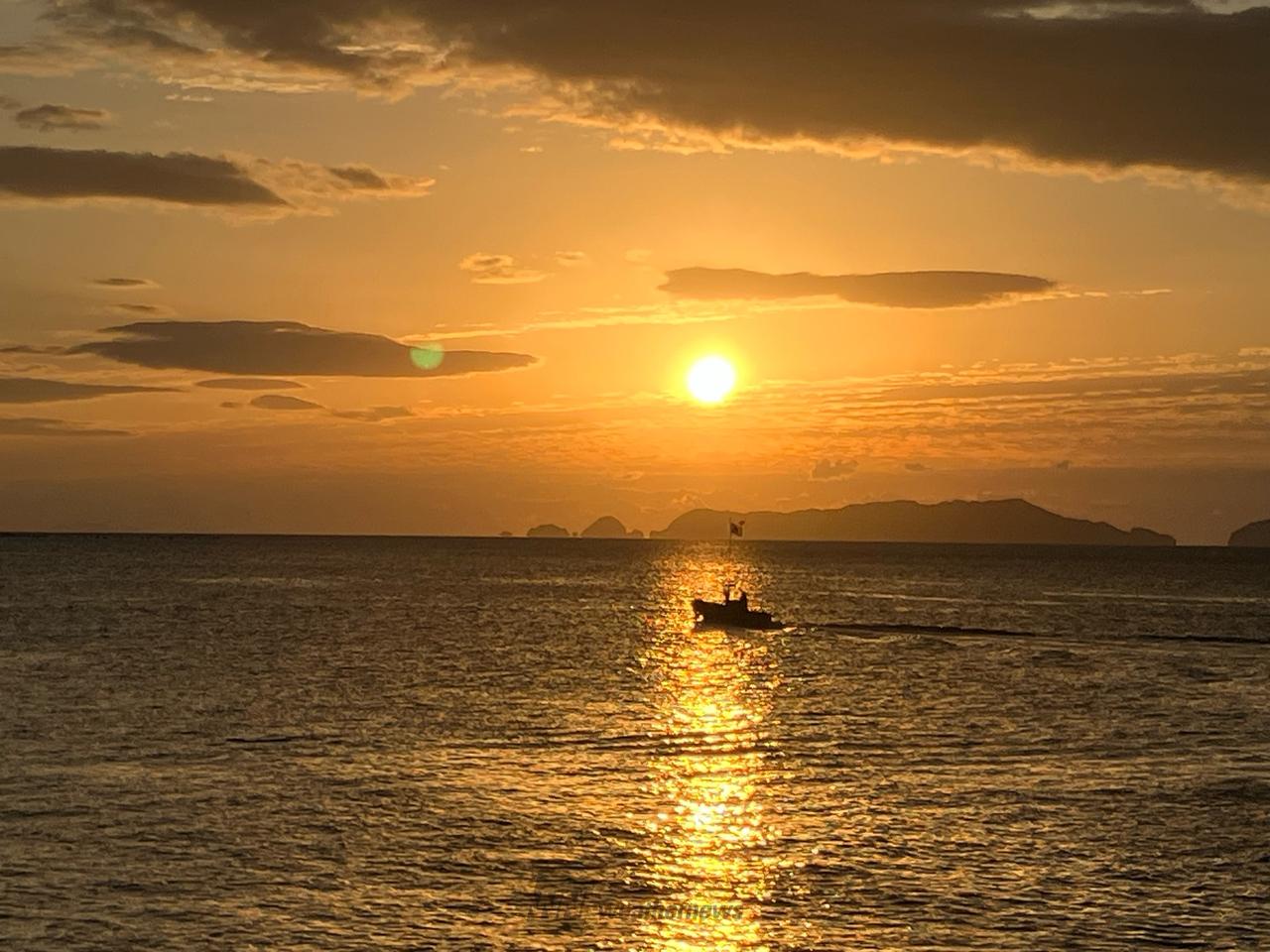 今年最後の日の出🌄 注目の空の写真 ウェザーニュース