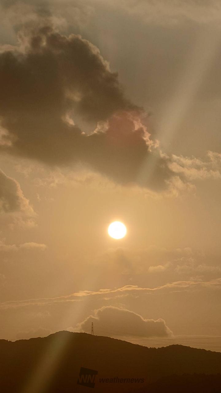 今年最後の日の出🌄 注目の空の写真 ウェザーニュース