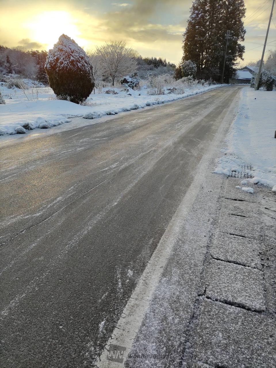雪や雨が凍結しツルツル 路面状況に注意 注目の空の写真 ウェザーニュース