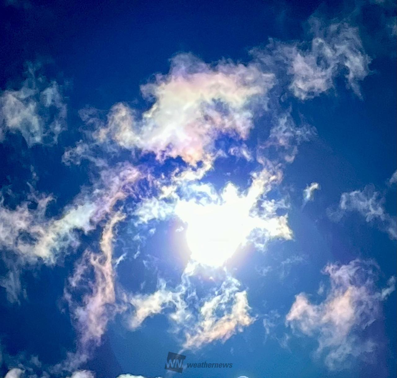 虹色の雲「彩雲」 注目の空の写真 ウェザーニュース