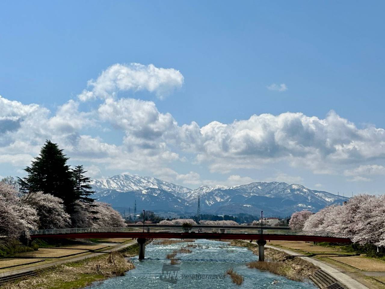 小矢部川のせせらぎ...