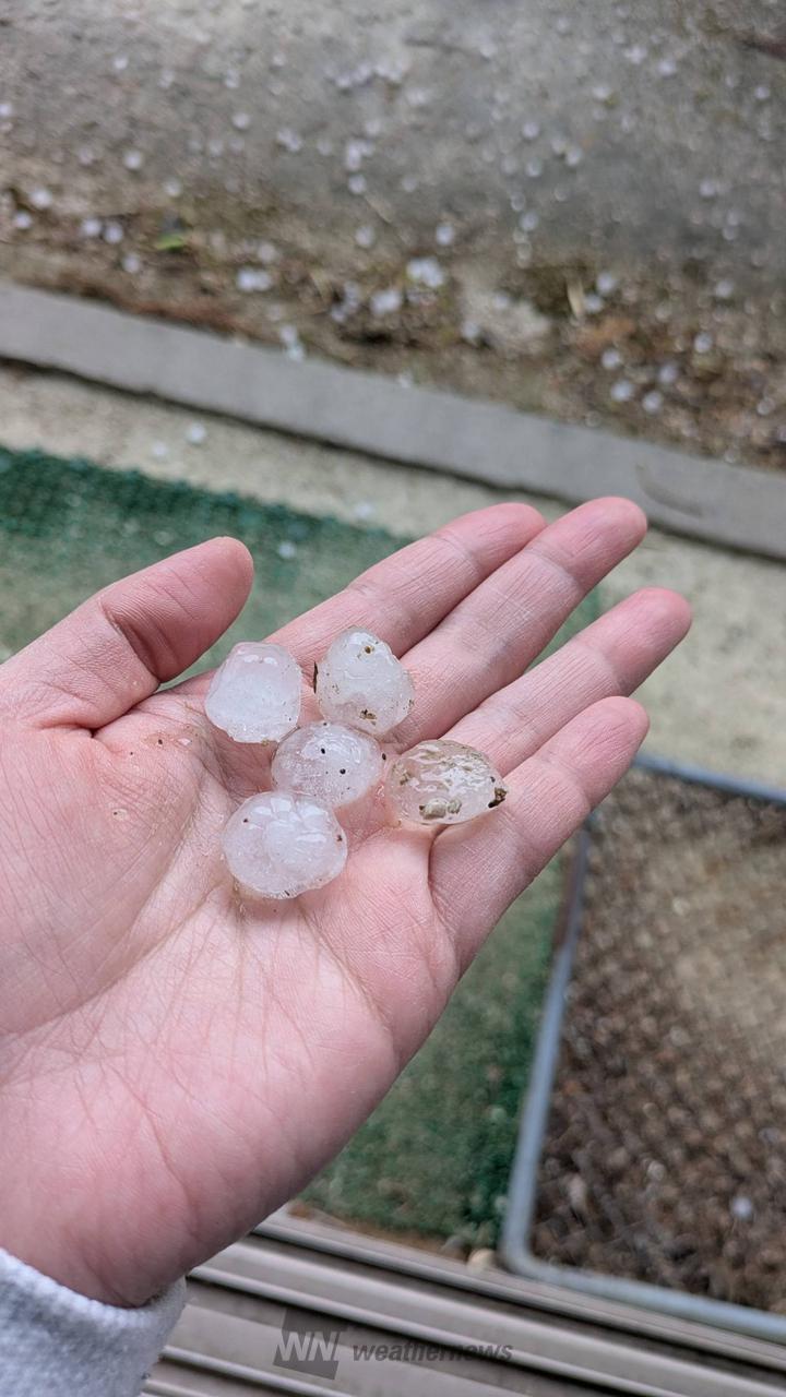 西日本でアラレ 注目の空の写真 ウェザーニュース