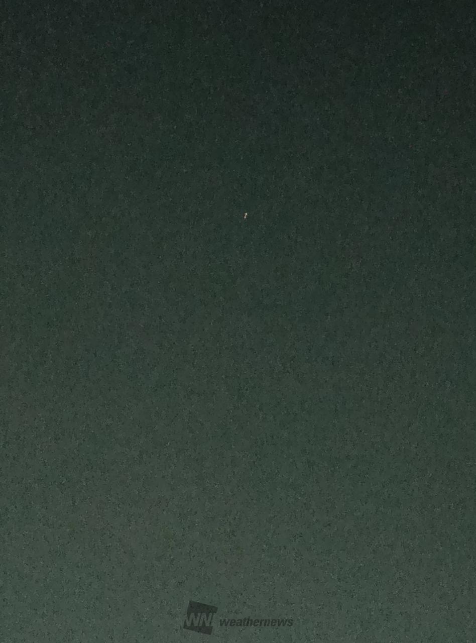 🌃夜も少し霞んだ空...