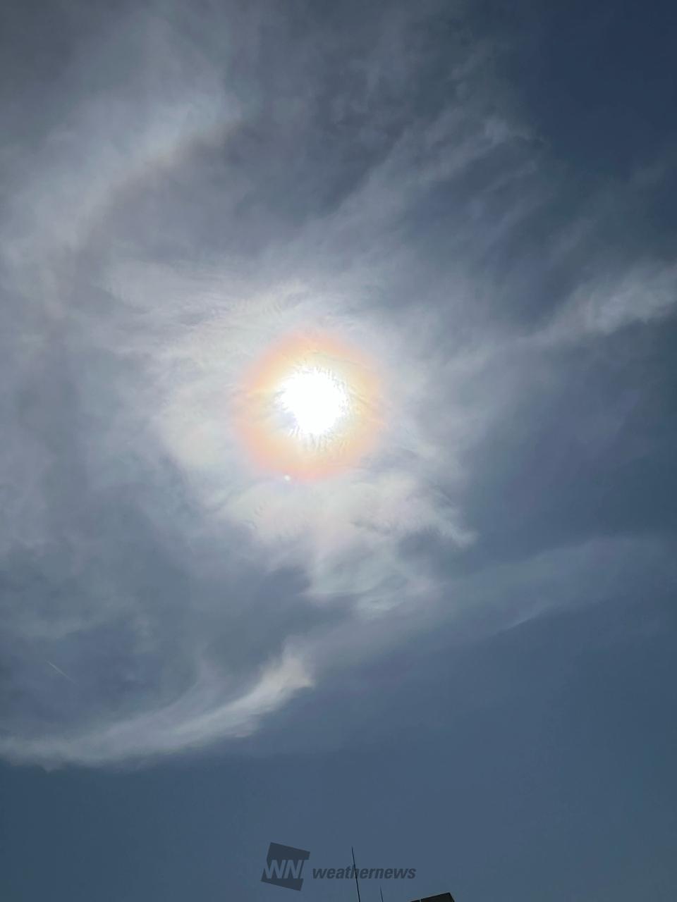 西の空薄っすらハ...