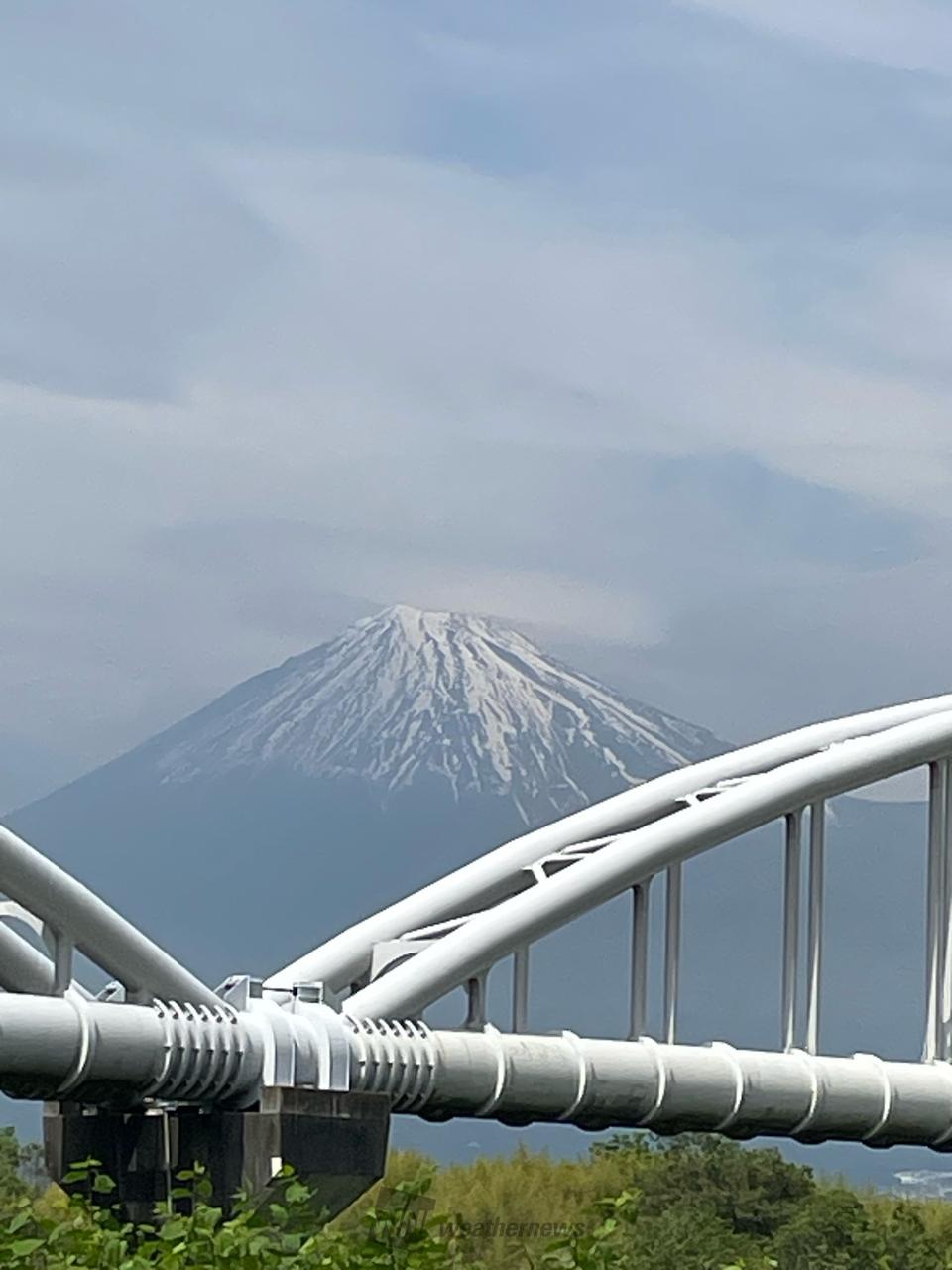 富士山は雪解け進む🗻 注目の空の写真 ウェザーニュース