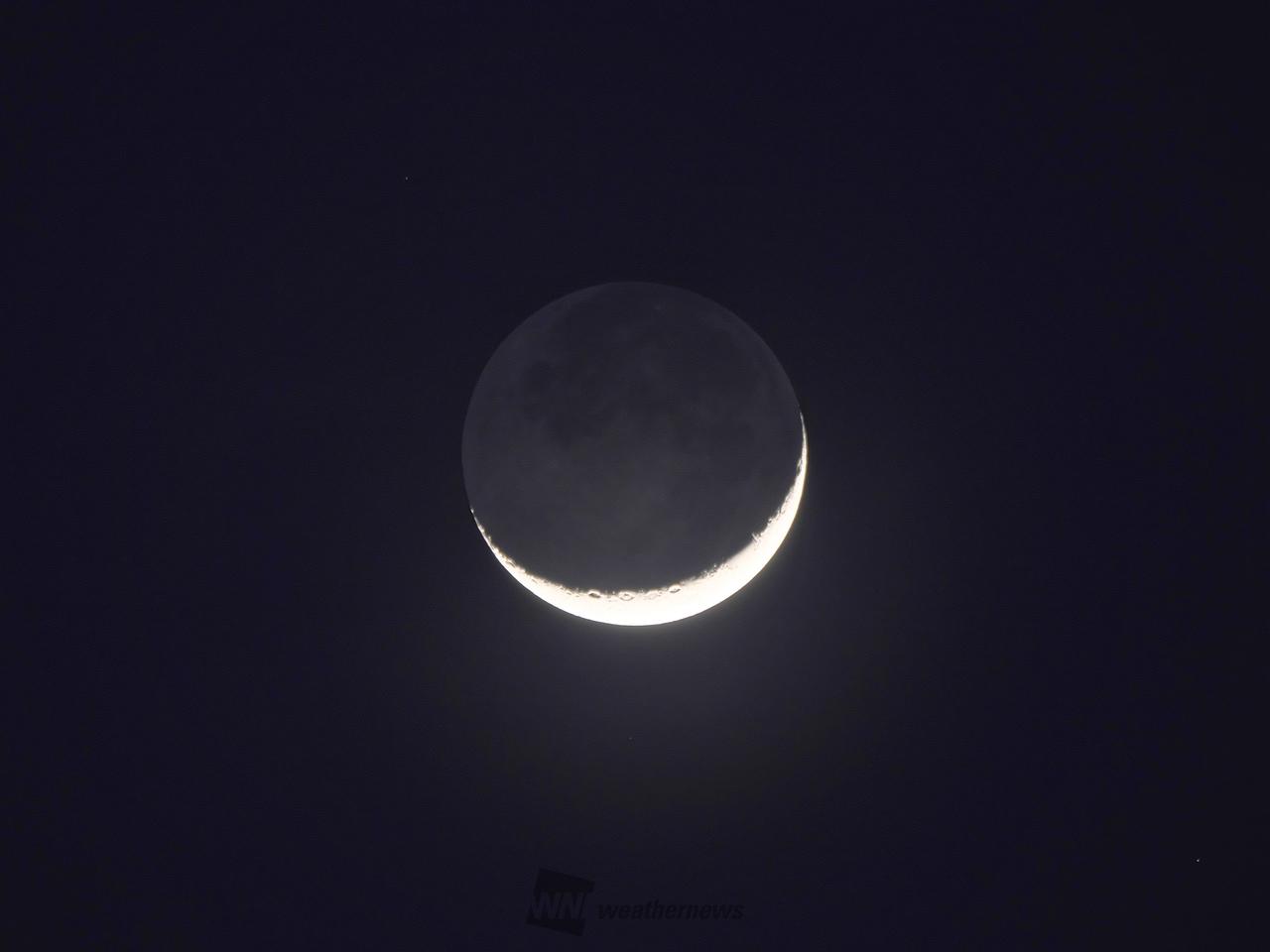 三日月と木星のランデブー 注目の空の写真 ウェザーニュース